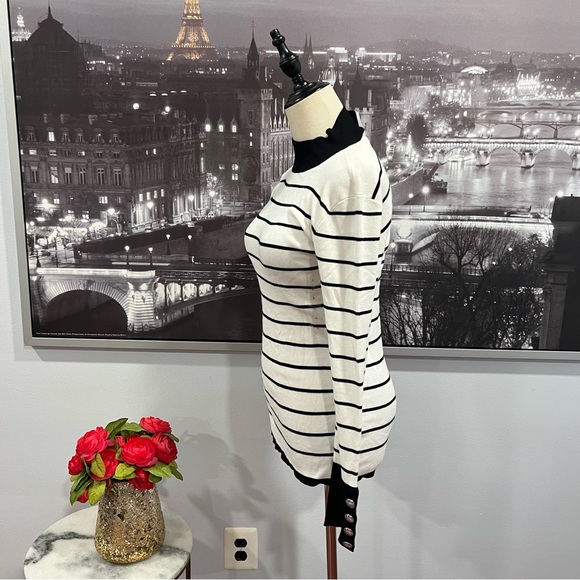 Guess Women's White & Black Striped Sweater With Button Accent Detail / Large - Picture 13 of 13